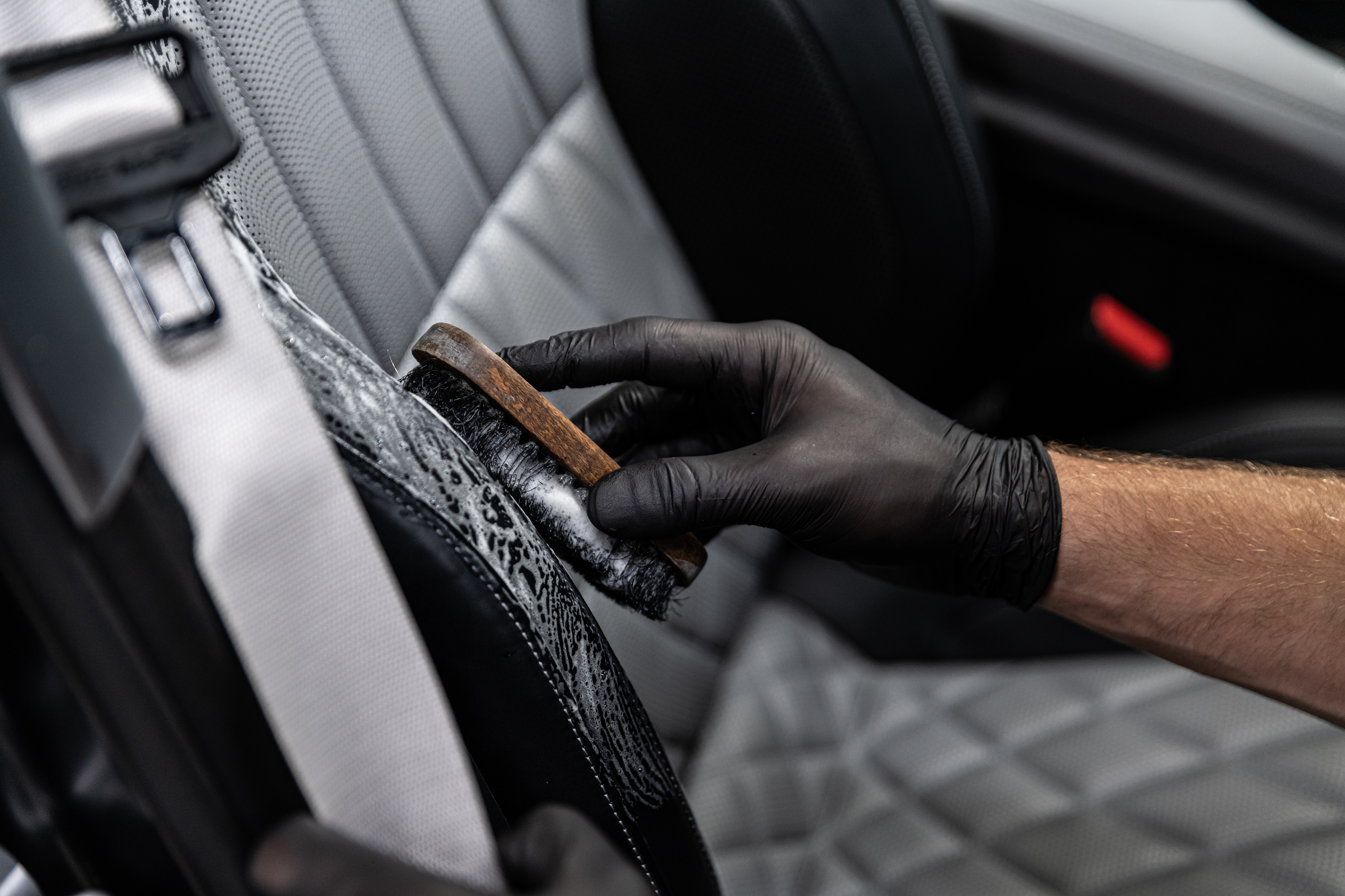 Professional Auto Detailing in Canton, OH: What to Expect from a Premium Detail