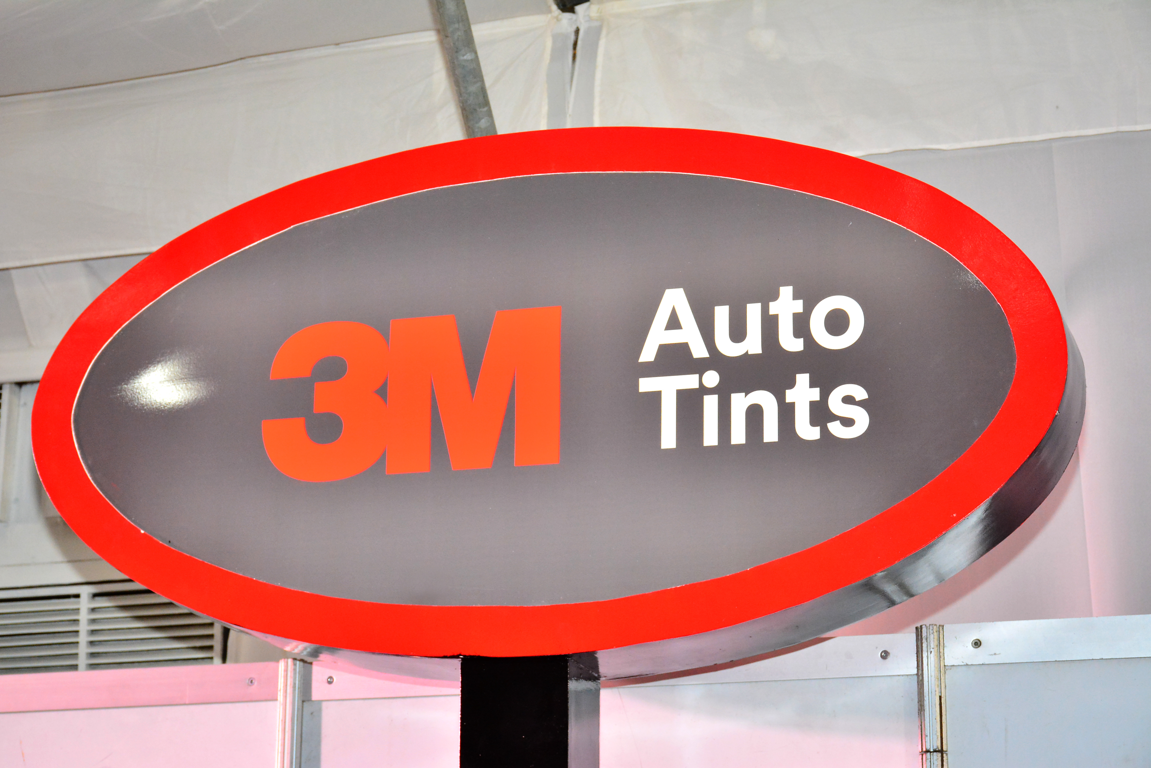 Window Tinting for Skin Health: UV Protection in Your Vehicle (Canton, OH)